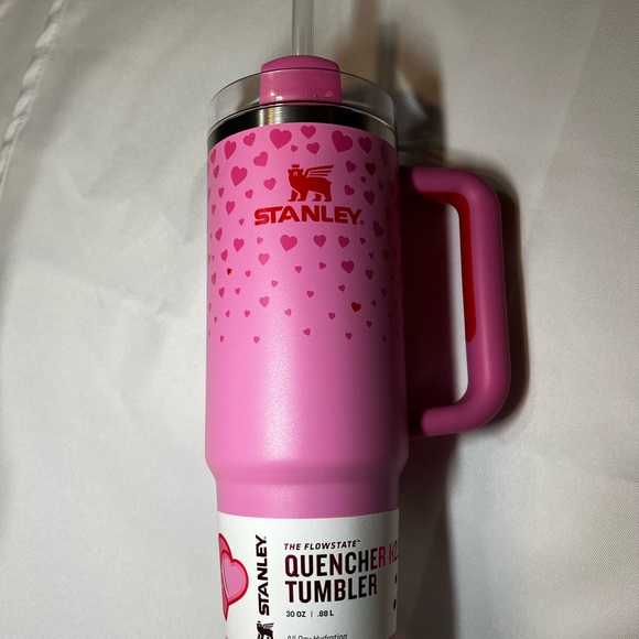 Valentine’s Day 2025 Stanley — Limited Edition PINK - Picture 5 of 8